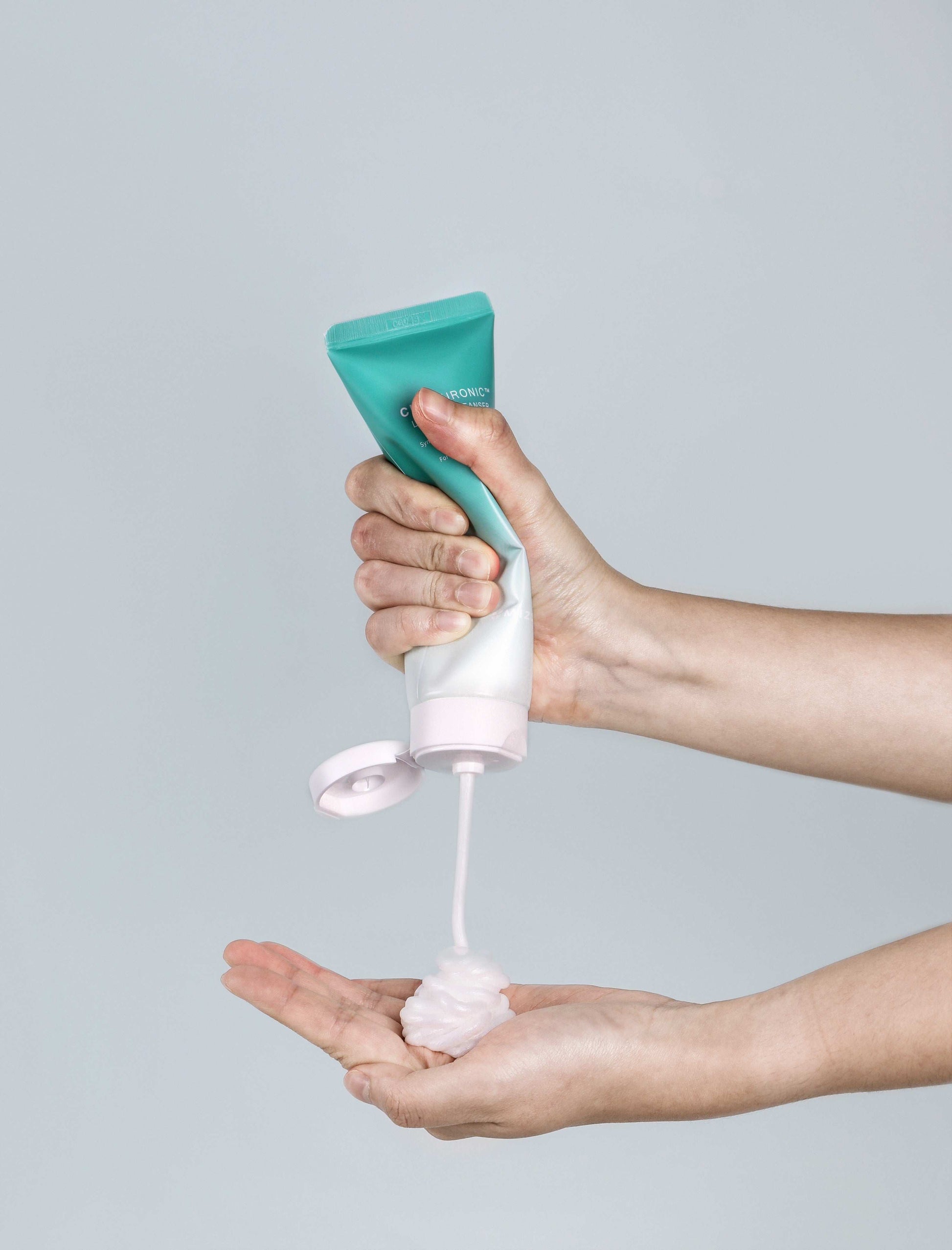 Mizon Cicaluronic Low PH Cleansing Foam