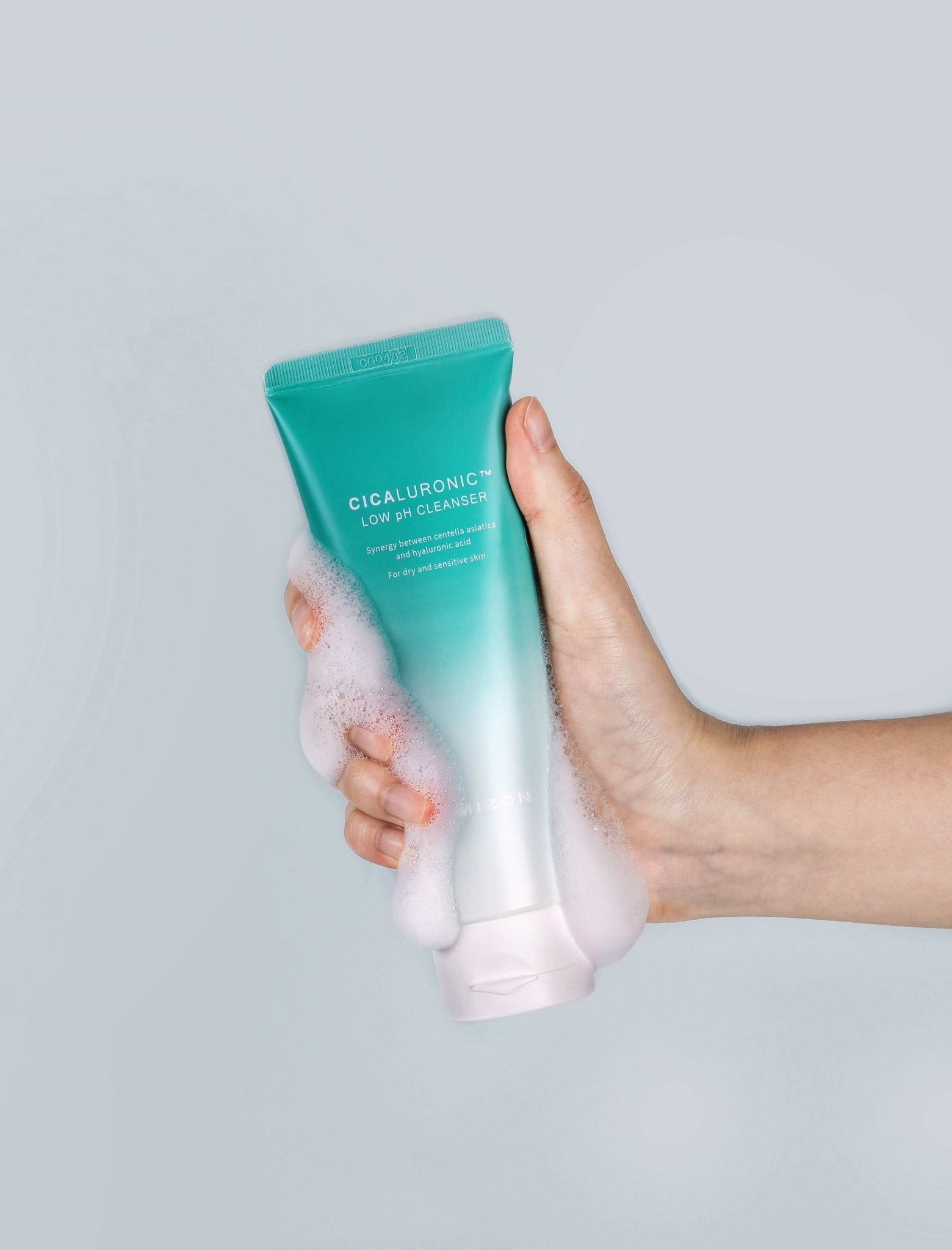 Mizon Cicaluronic Low PH Cleansing Foam - San Ha Co