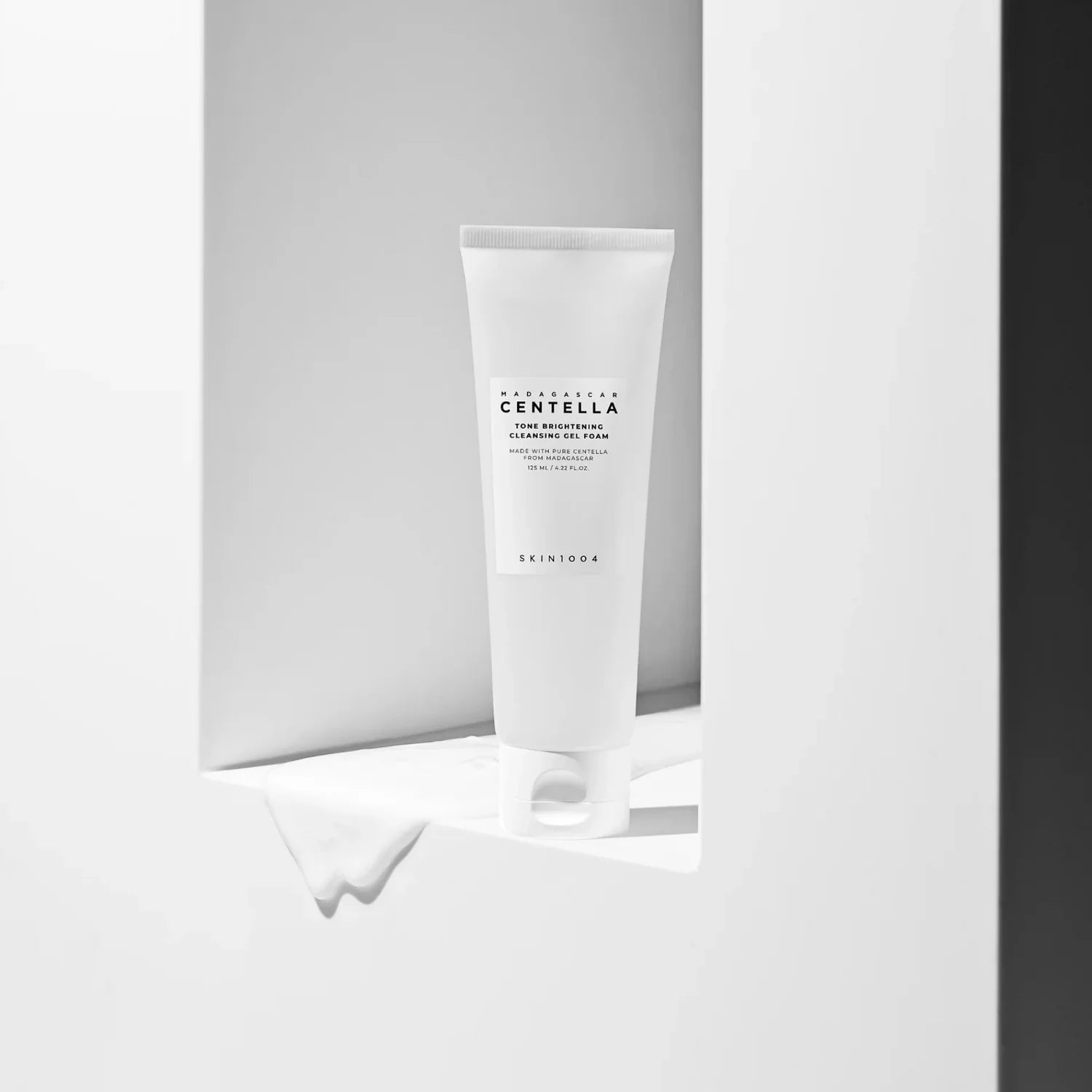 SKIN1004 Madagascar Centella Tone Brightening Cleansing Gel Foam - San Ha Co
